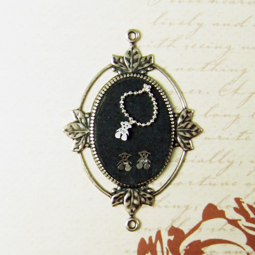 J 1410 Silver Bear Necklace & Earrings Jewelry set 1" scale